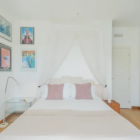 شقة Casa Corbu *